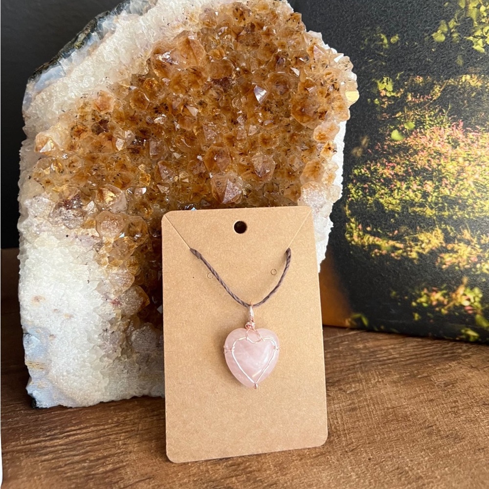 rose quartz heart necklace
